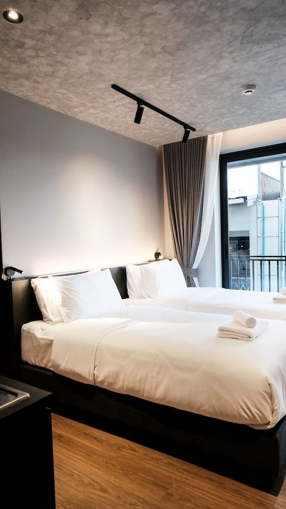 Lush Inn Phuket Family Double or Twin Room 5