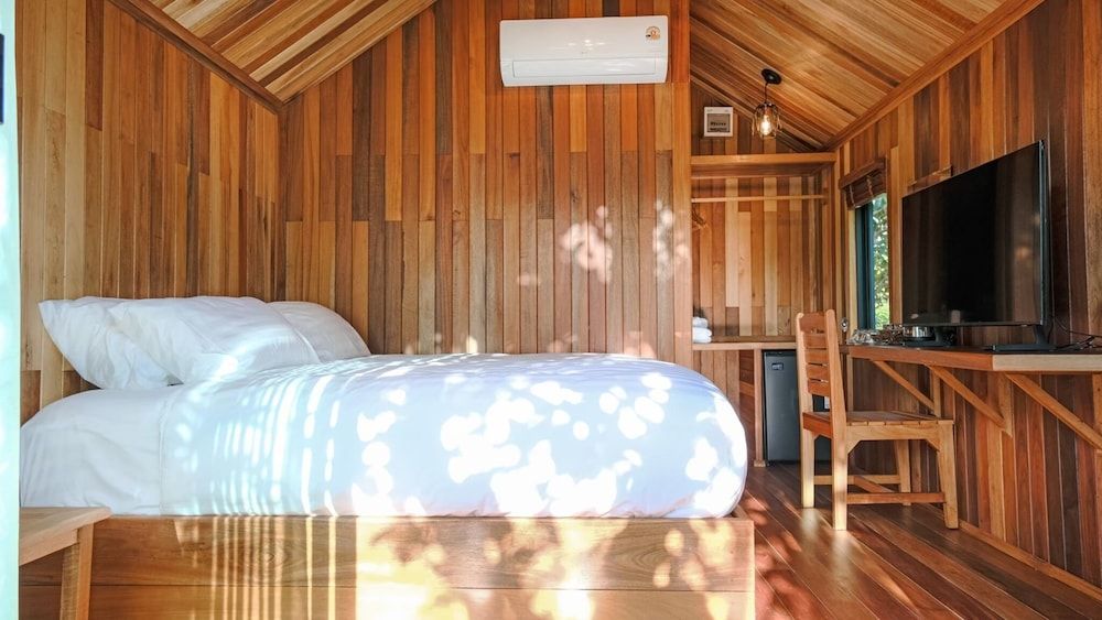 Lush Inn Phuket Classic Studio, Balcony, Garden View 2