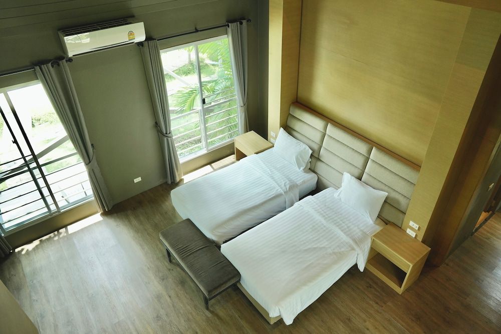 Tree Scape Mountain View Resort House, Multiple Beds