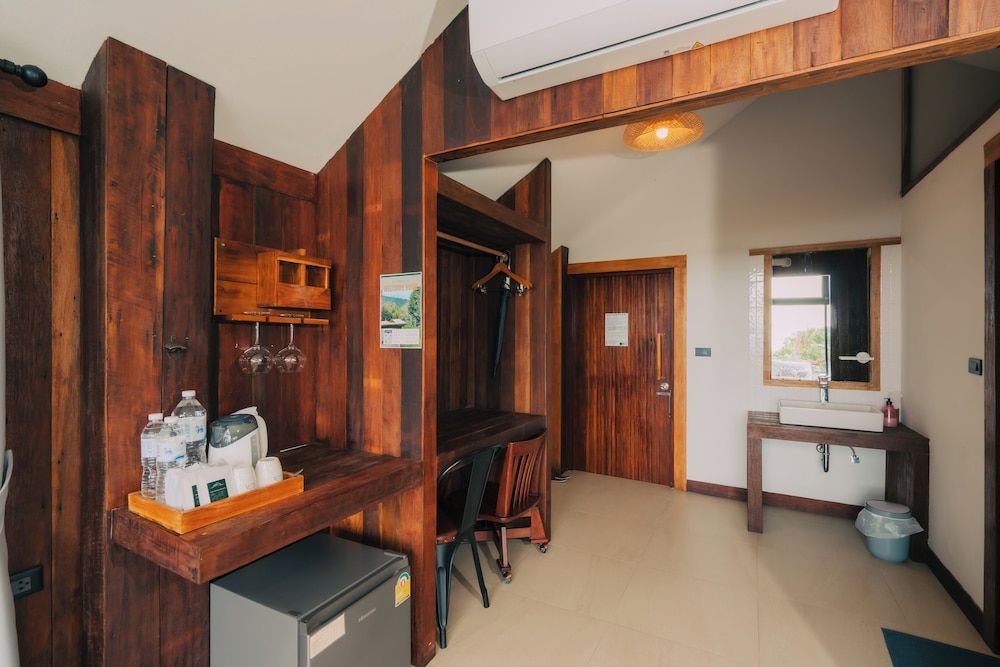 Baan Nhuer Mek Classic Single Room, Balcony, Mountain View 6