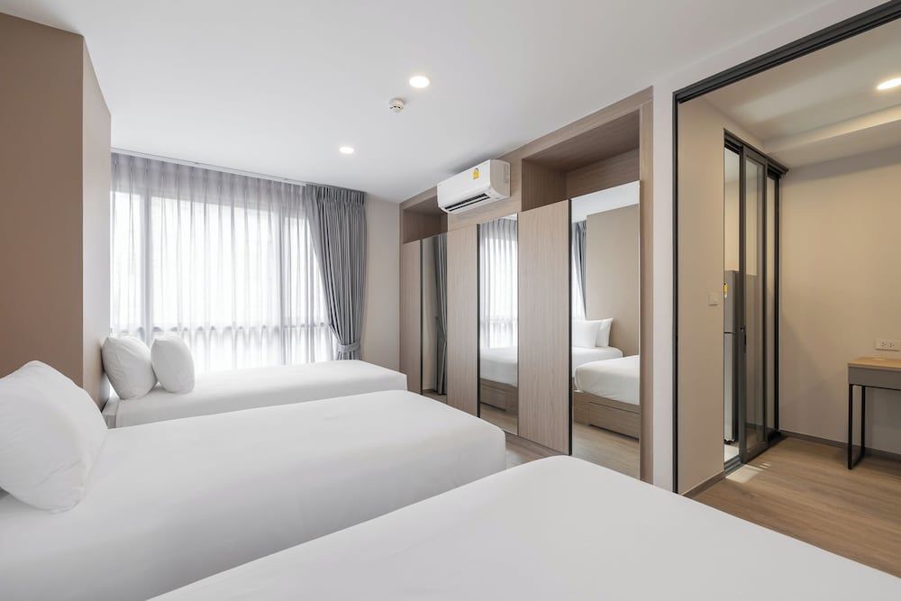 Homey Triple Room