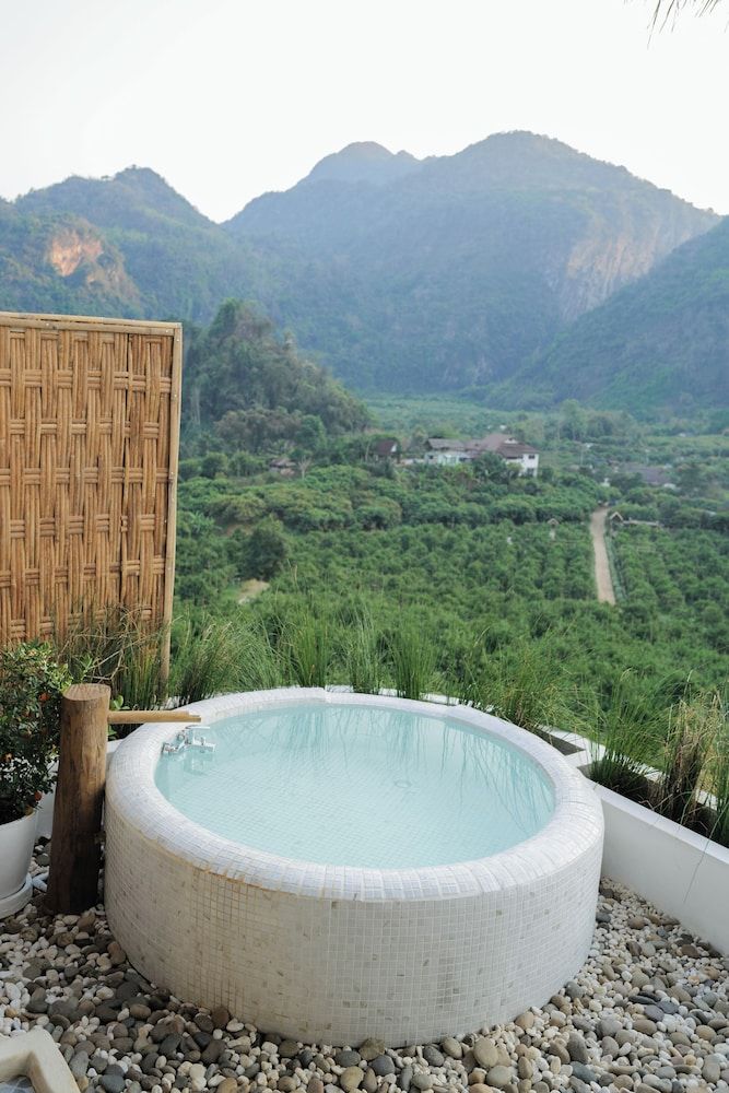 Akha PhamiO Premium Room 9