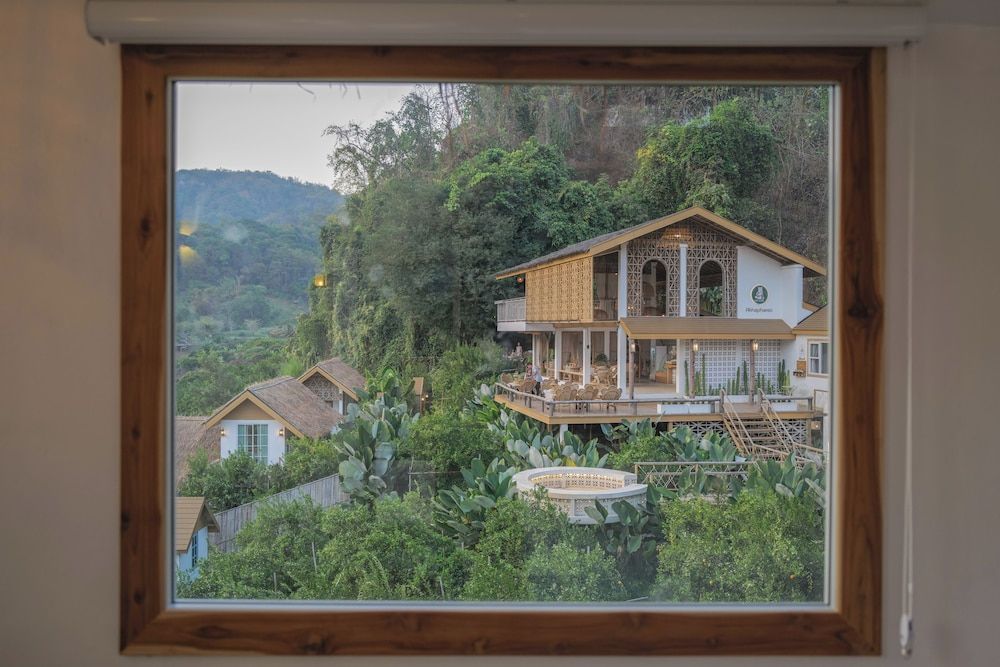 Akha PhamiO Premium Room 10