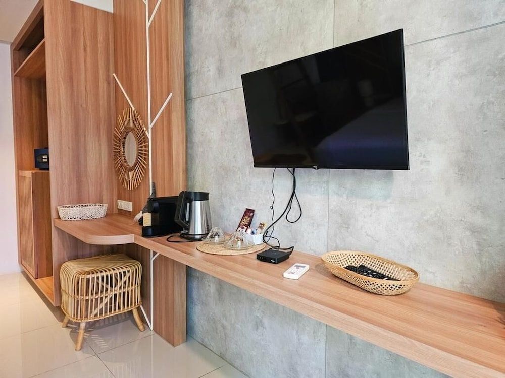 Siri Lagoona Resort Deluxe Garden Villa 11