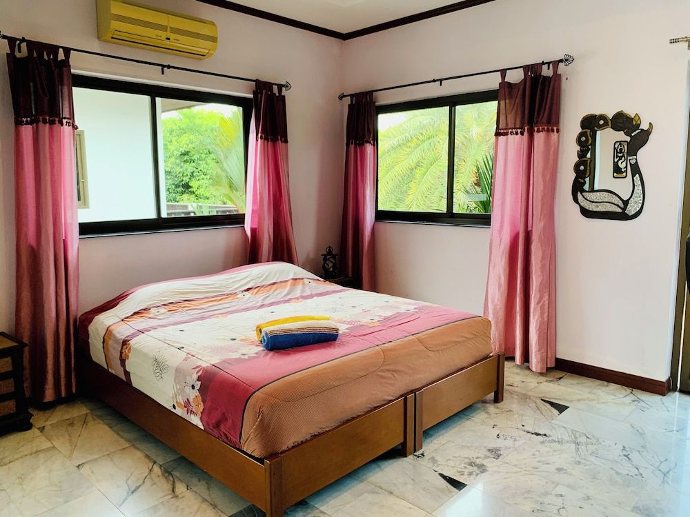 CET Resort & Rayong Padelcenter