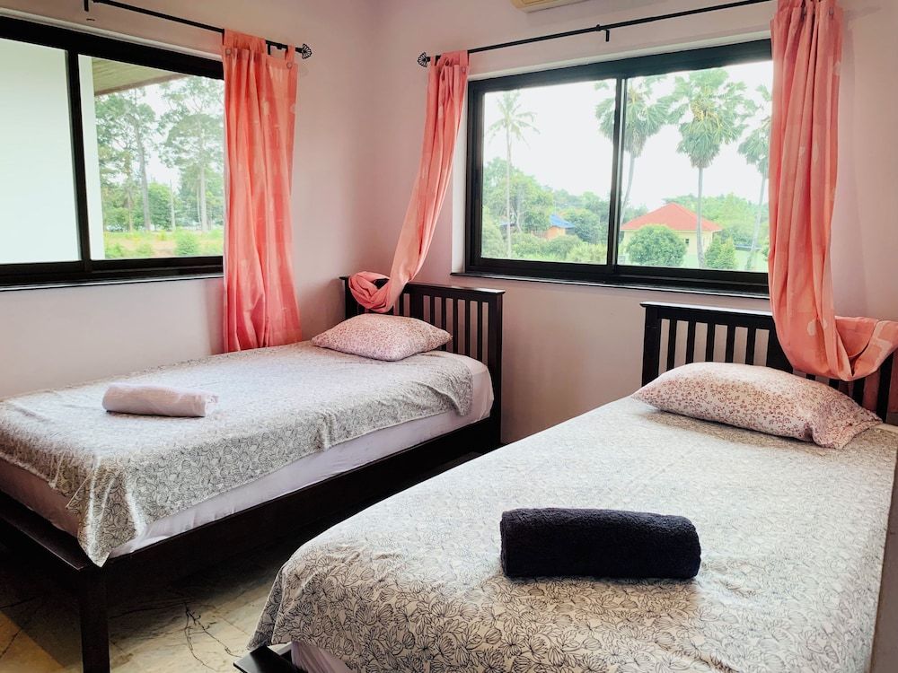 CET Resort & Rayong Padelcenter Villa, Garden View 9