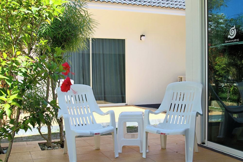 Blue Palm Kata Resort Deluxe Bungalow, Garden View 6