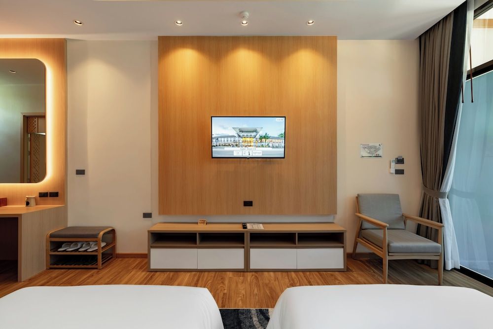 A.Z. Sunrise Resort & Fitness Club Deluxe Twin Room 13