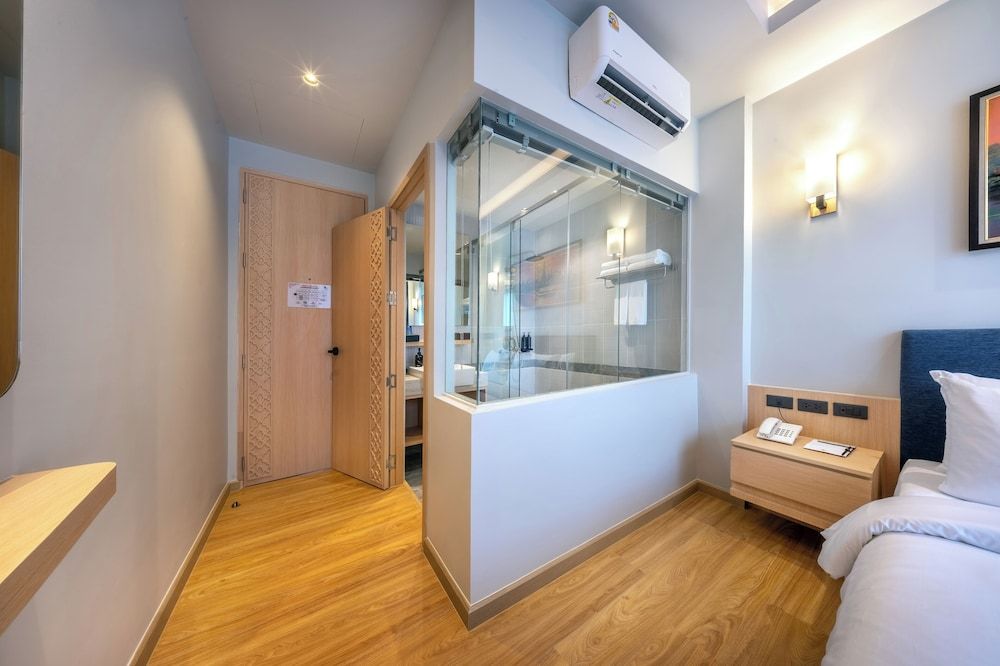 A.Z. Sunrise Resort & Fitness Club Standard Double Room 14