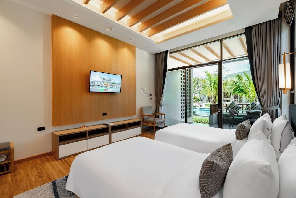A.Z. Sunrise Resort & Fitness Club Deluxe Twin Room 5
