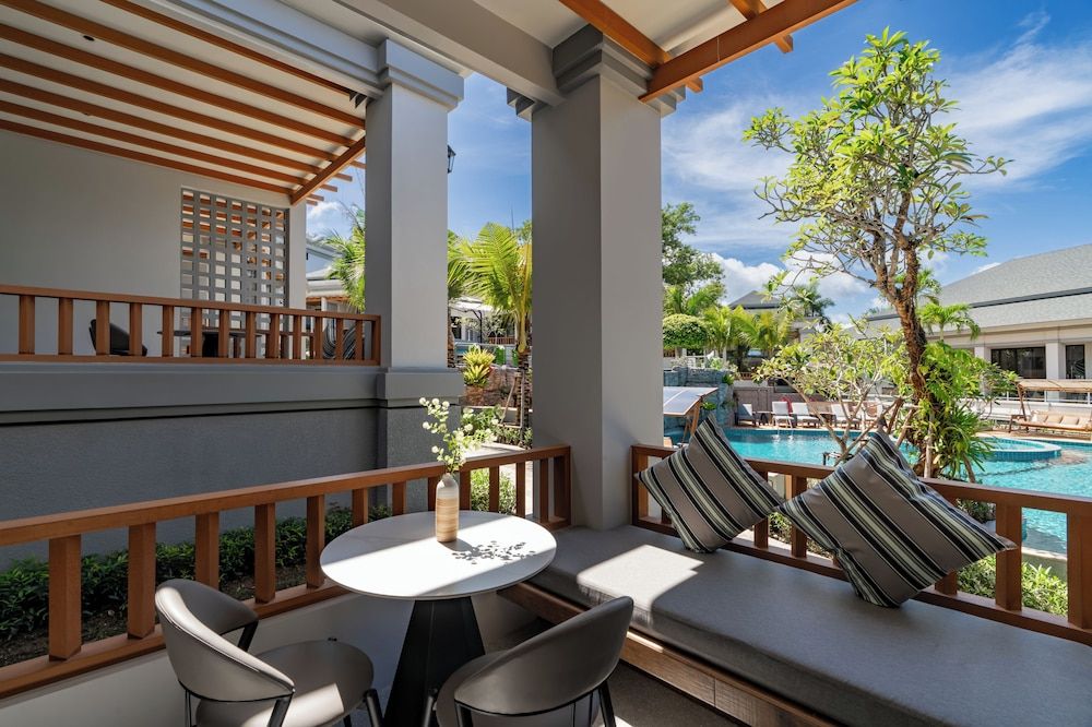 A.Z. Sunrise Resort & Fitness Club Deluxe Double Room 9