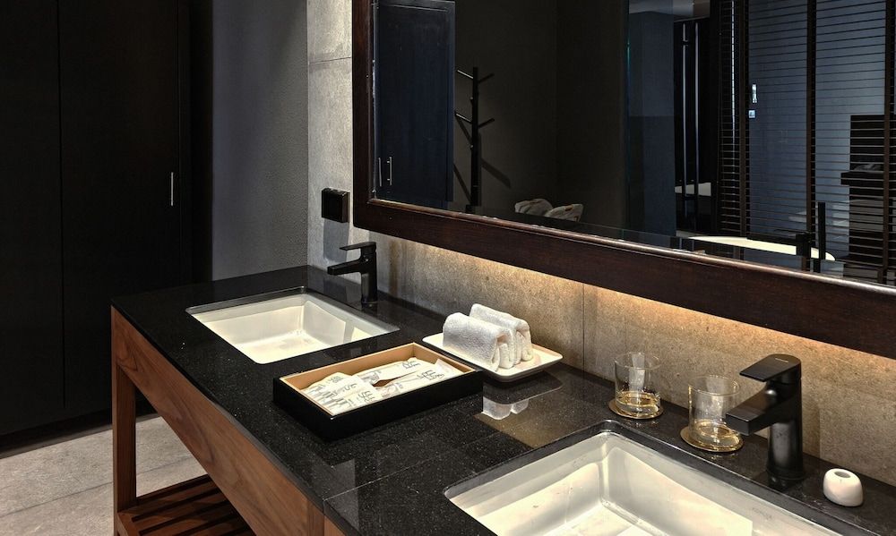 Le Bonheur Khaokho Family Suite, Hill View 6