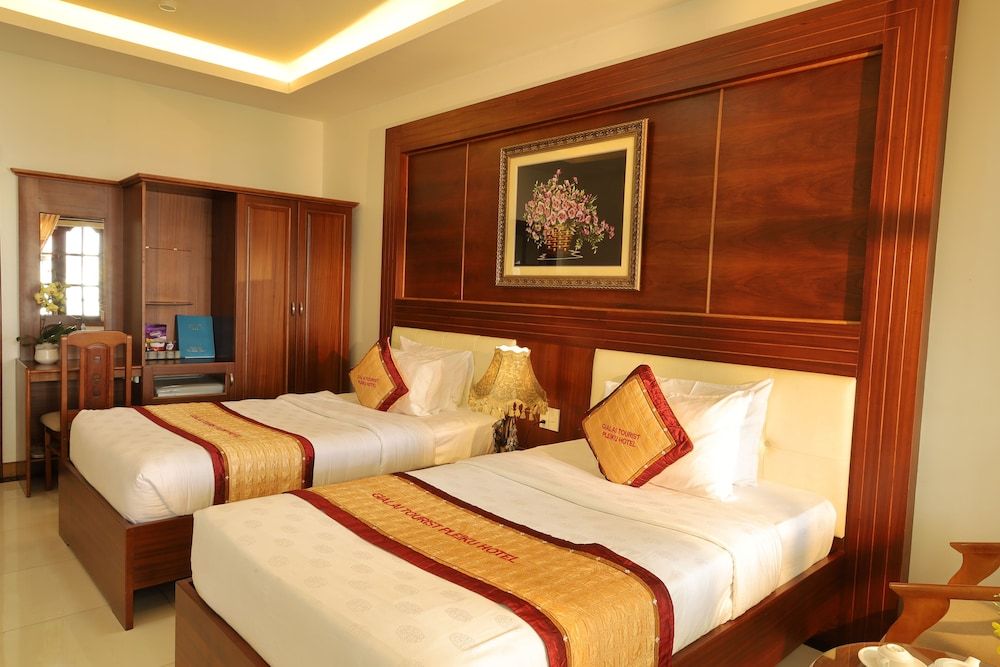 Pleiku Hotel by Gia Lai Tourist Deluxe Twin Room