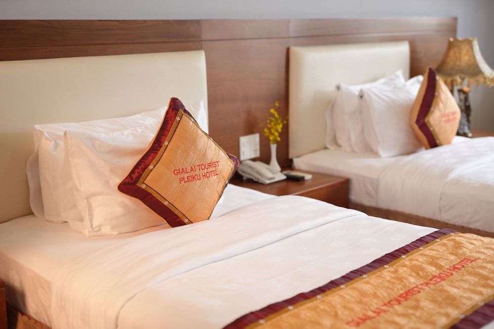 Pleiku Hotel by Gia Lai Tourist Deluxe Twin Room 8