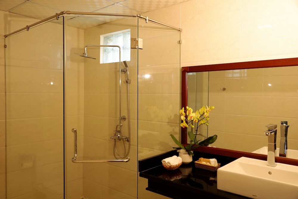 Pleiku Hotel by Gia Lai Tourist Deluxe Twin Room 11