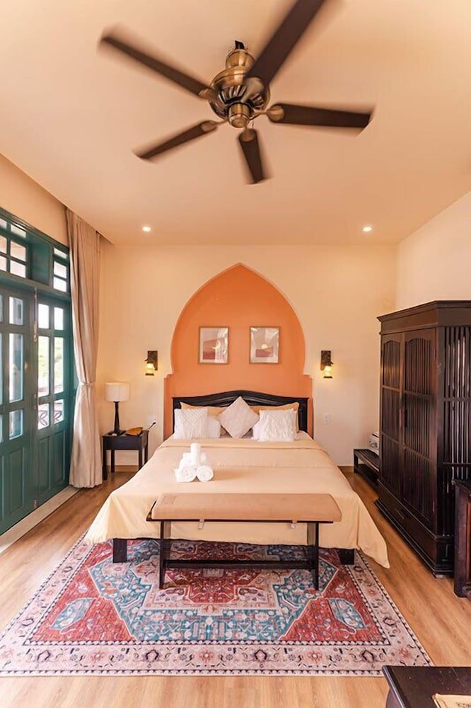 Signature Villa, Multiple Bedrooms, Pool Access, Garden View