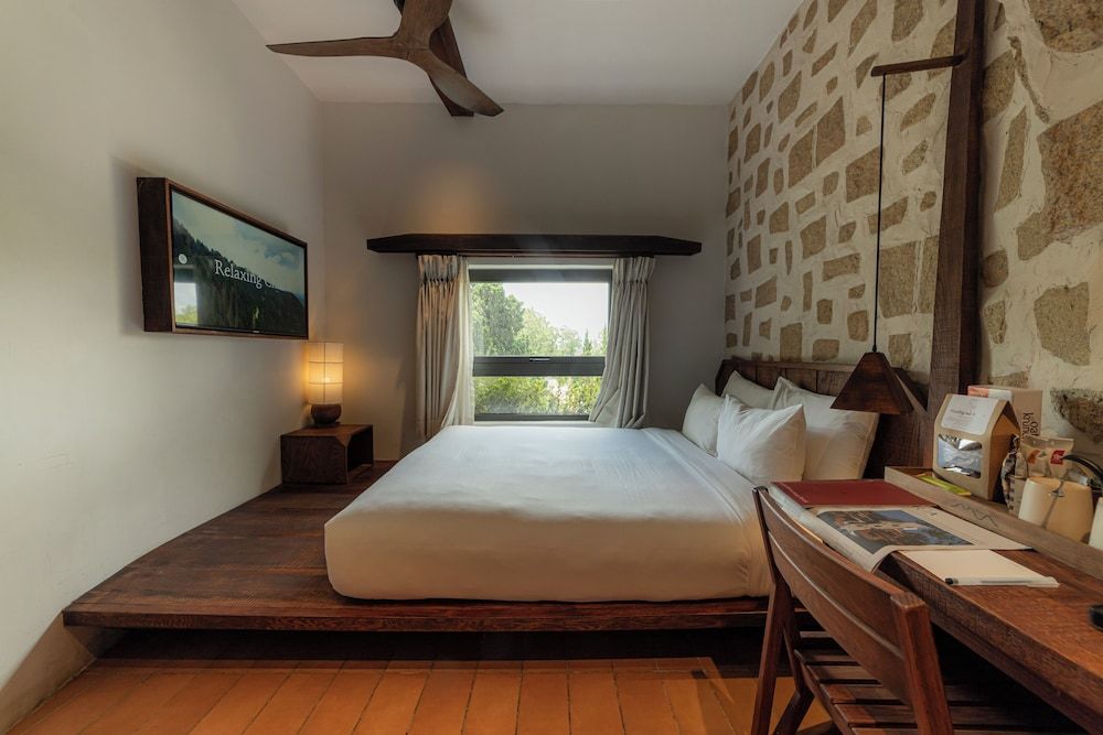 Mùa Dalat Wellness Hotel Deluxe Double Room, 1 Queen Bed, Bathtub, City View 4