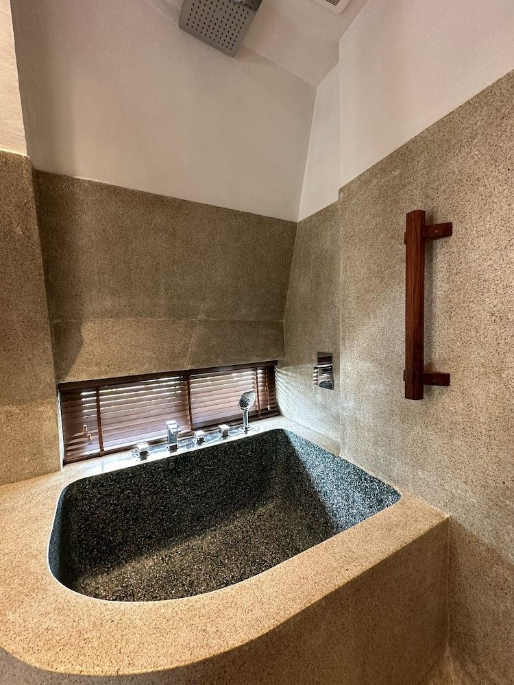 Mùa Dalat Wellness Hotel Signature Double Room, 1 King Bed, Bathtub, City View 10