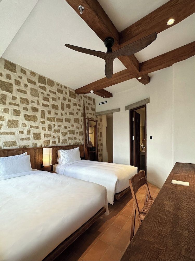 Mùa Dalat Wellness Hotel Design Triple Room, Multiple Beds, Bathtub, Garden View 6