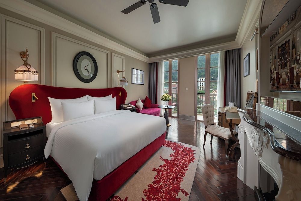 Executive Double Room, 1 Bedroom, Bathtub, Mountain View