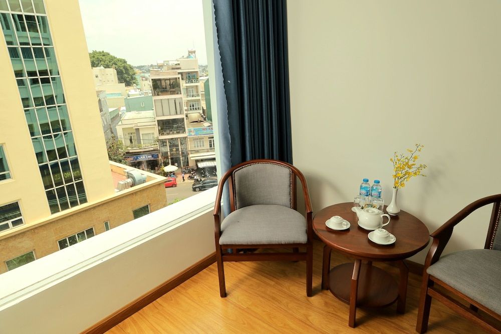 Pleiku & Em Hotel by Gia Lai Tourist Deluxe Double Room 2