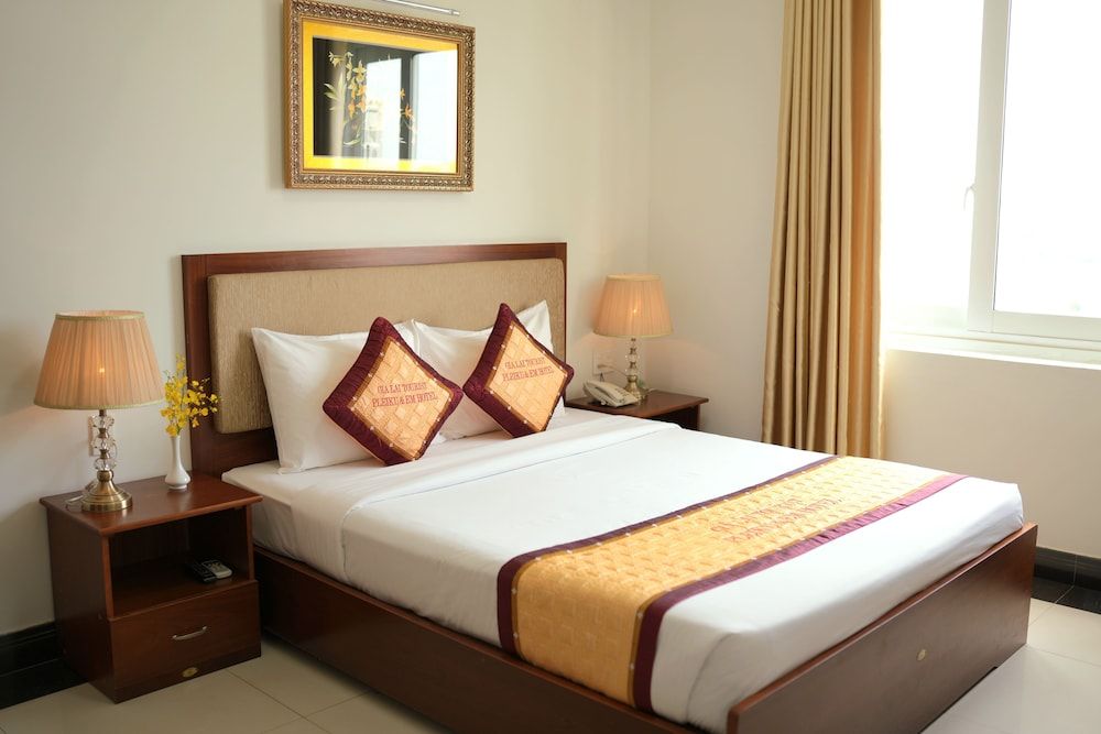 Pleiku & Em Hotel by Gia Lai Tourist Superior Double Room 6