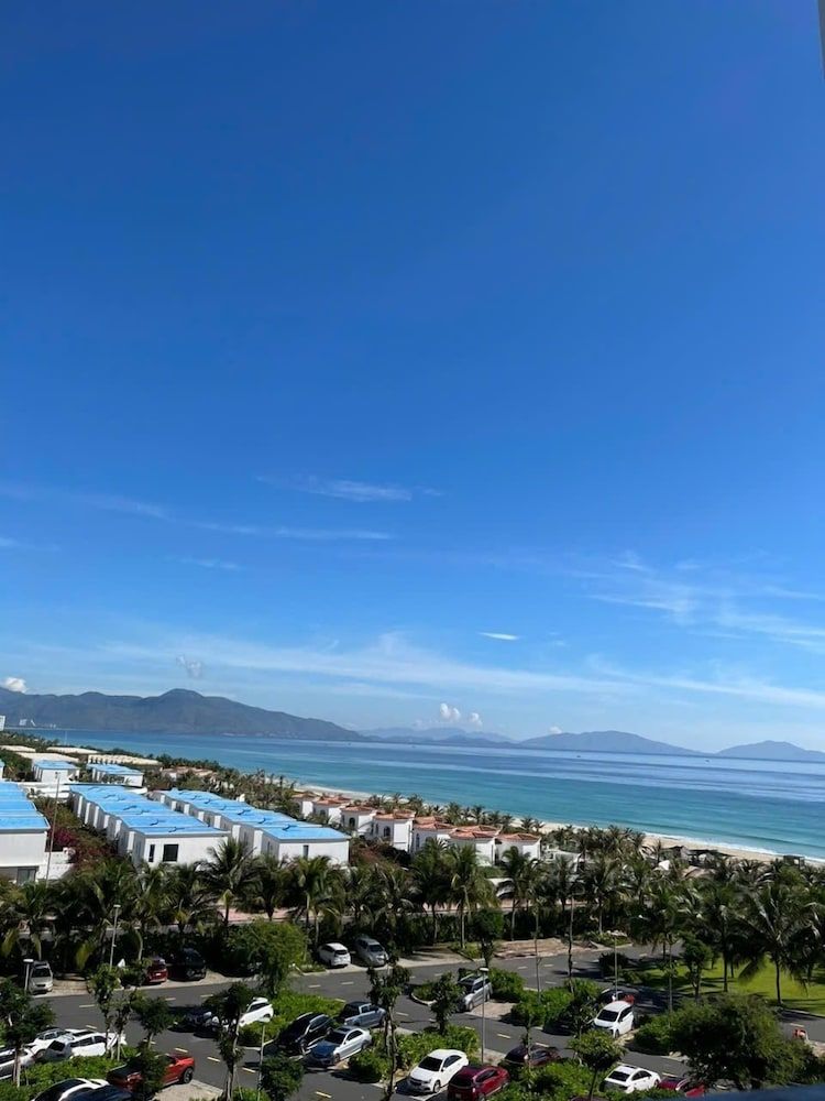 Cam Ranh Beach Resort near The Airport Deluxe Double Room, Ocean View 9