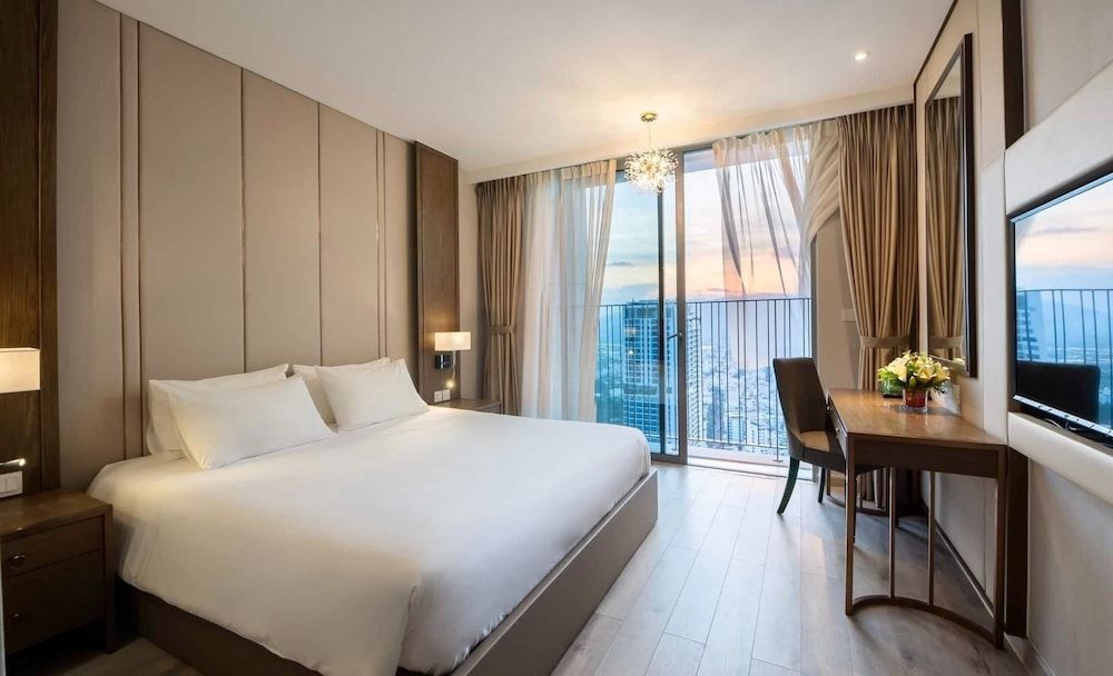 Capital Panorama Apartment Studio, City View