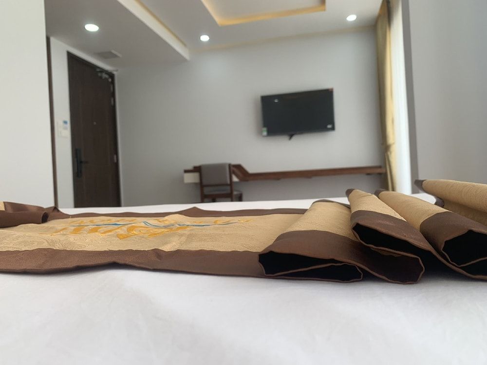 BO BIEN VANG HOTEL Deluxe Double Room, 1 King Bed, Hill View 10