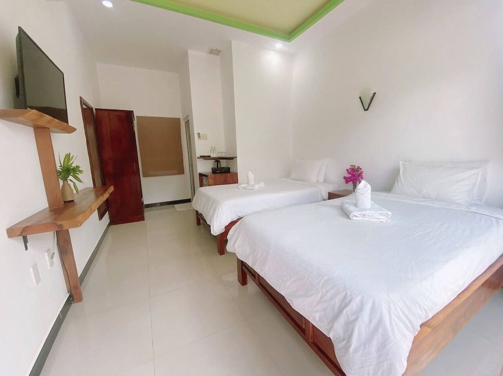 Standard Twin Room, Garden View