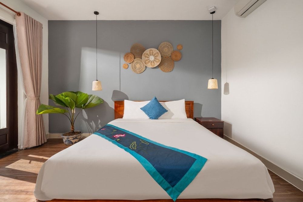 Deluxe Double or Twin Room, Non Smoking, Pool View