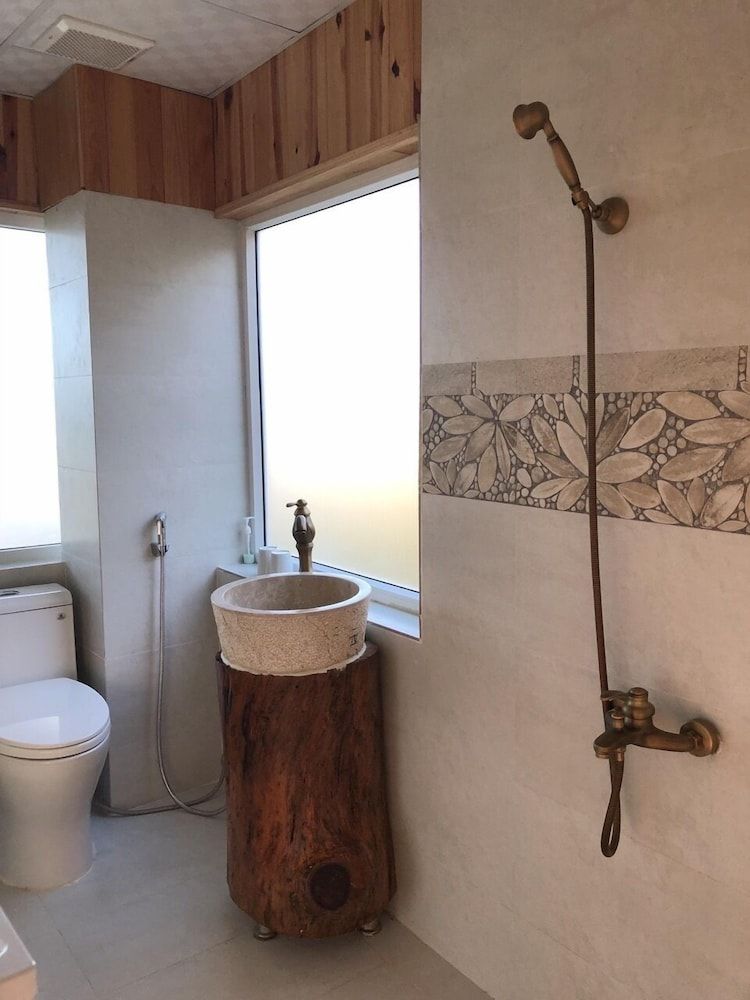 Kim Ngan Hills Resort Deluxe Bungalow 7