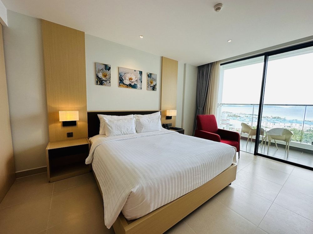 Seaview Cam Ranh Premier Double Room, Ocean View 3