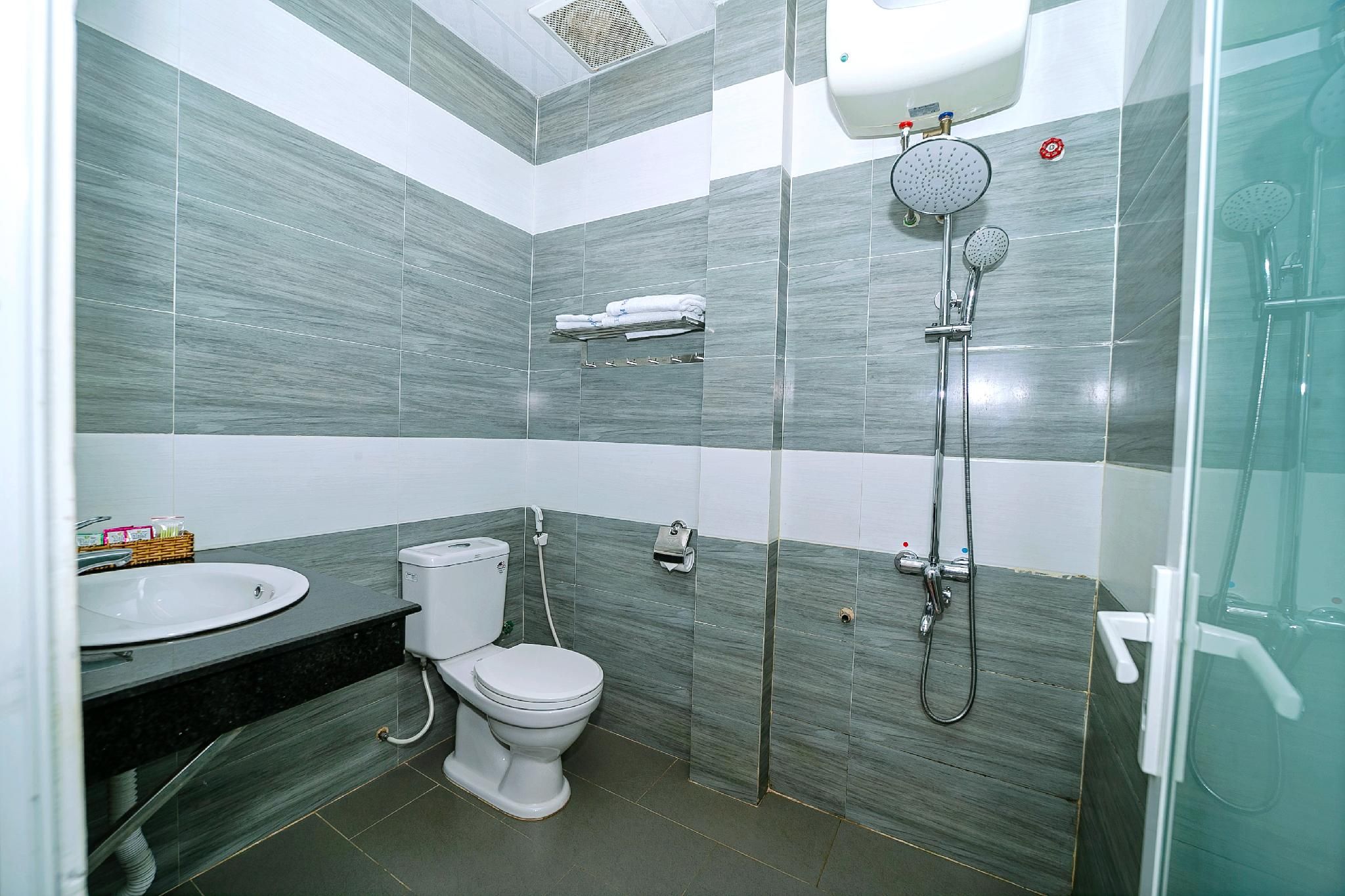 Standard Double Queen