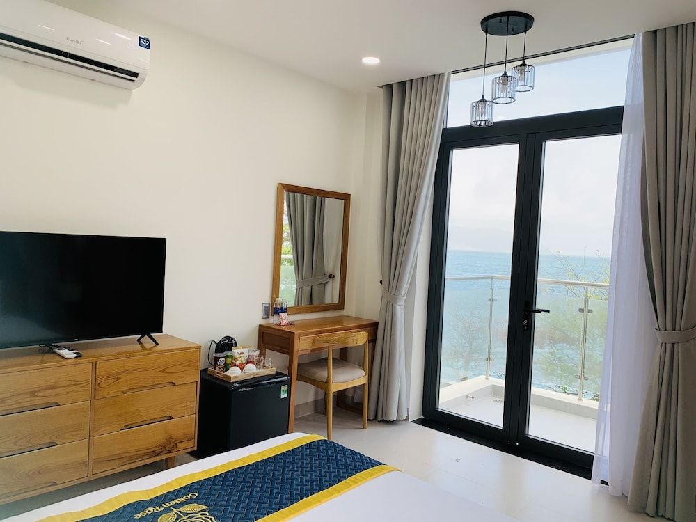 Golden Rose Hotel Con Dao Deluxe Double Room 7