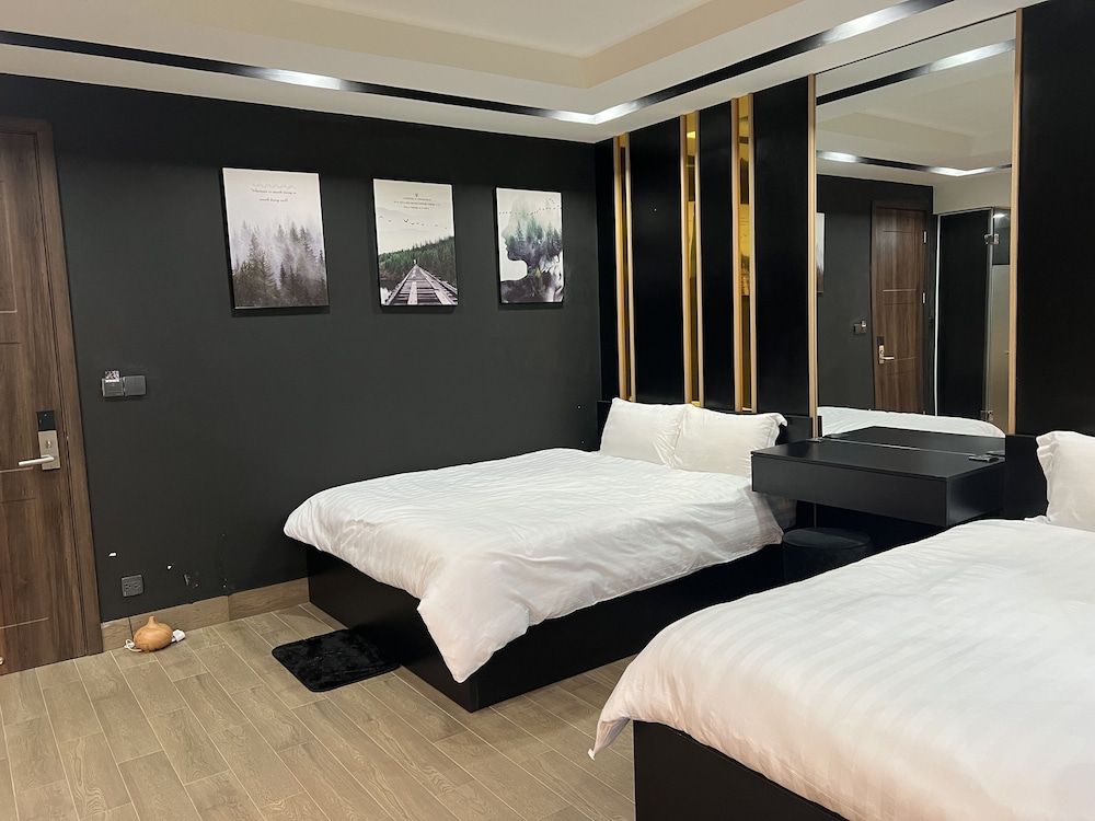 HALO ME Villa Double or Twin Room, 2 Queen Beds, Private Bathroom 3