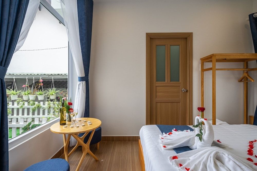 Do Gia Bao Villa Basic Double Room 4