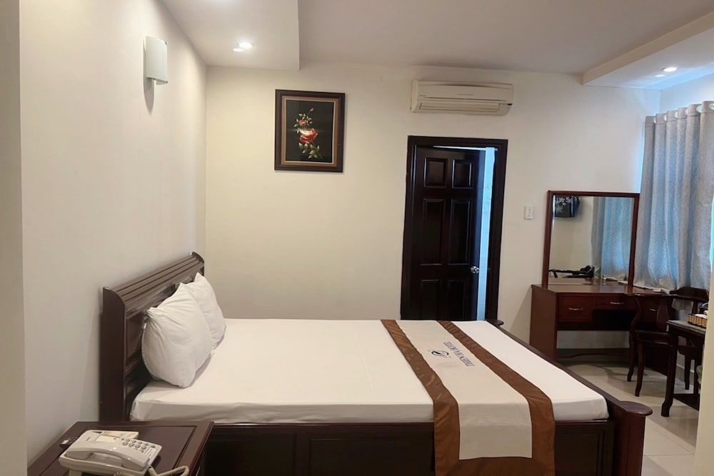 Thien Ha Hotel Standard Room