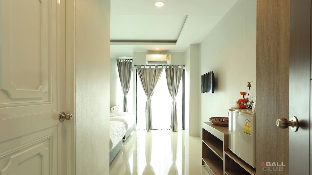 ToffyHome Hotel Standard Twin Room 2