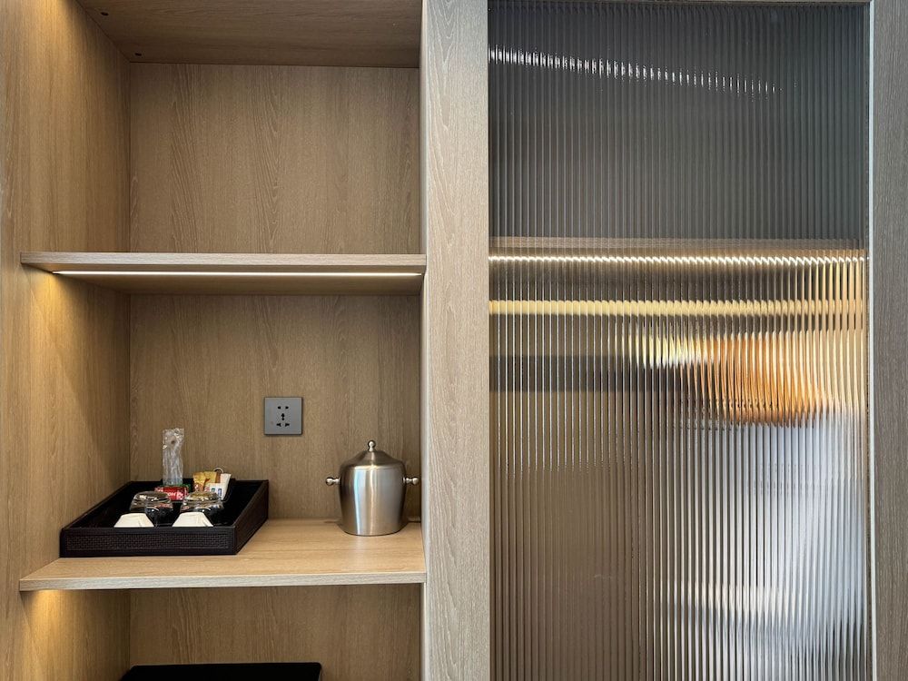 Laya Suites & Residences Standard Double Room 6