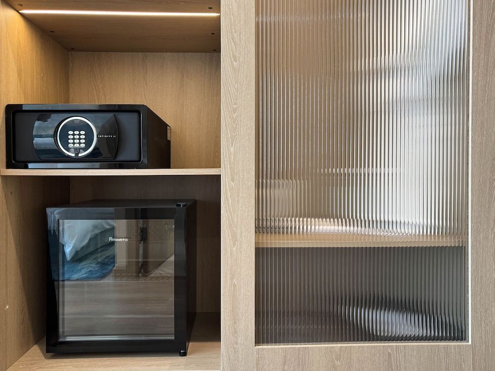 Laya Suites & Residences Standard Double Room 5