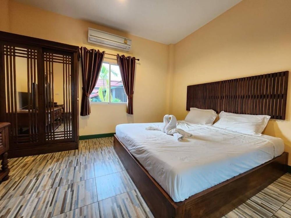 Family Villa, 3 Bedrooms, Balcony, Garden View
