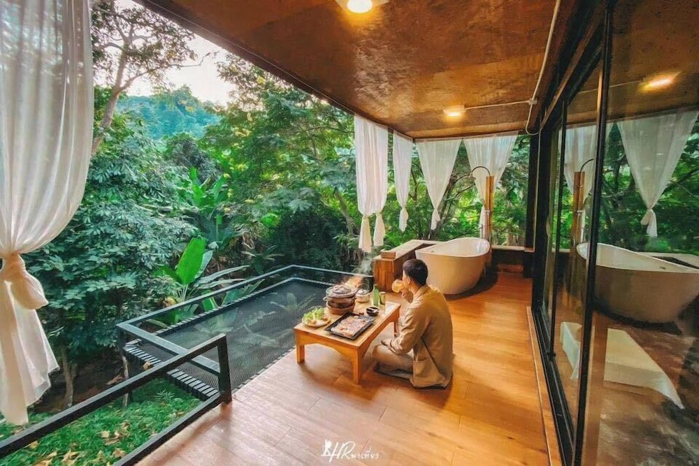 Phuthara klangdong Basic House, Lanai, River View 4