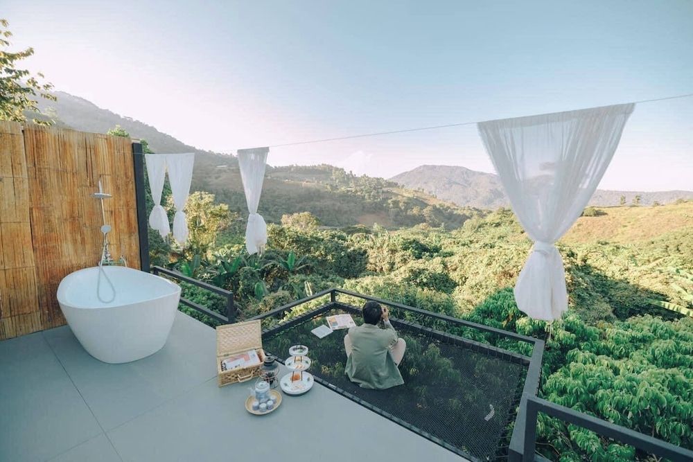 Phuthara klangdong Room, 1 Queen Bed, Lanai, Mountain View 5