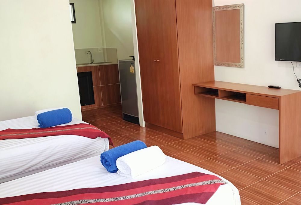 Family Studio Suite, Balcony, Garden View