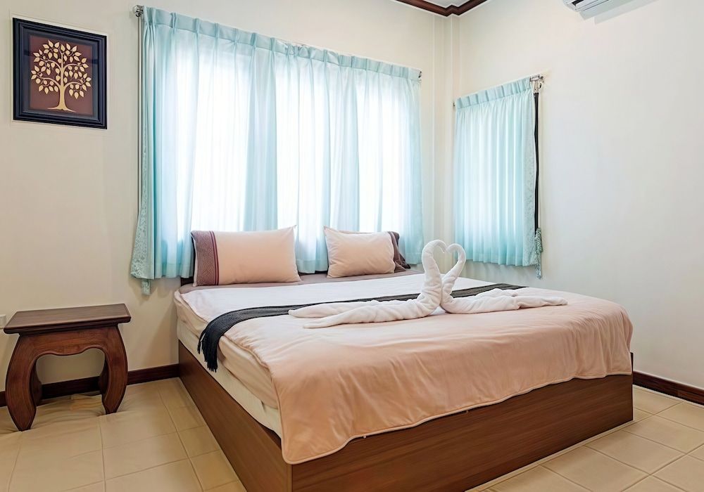 Standard Studio Suite, Balcony, Garden View