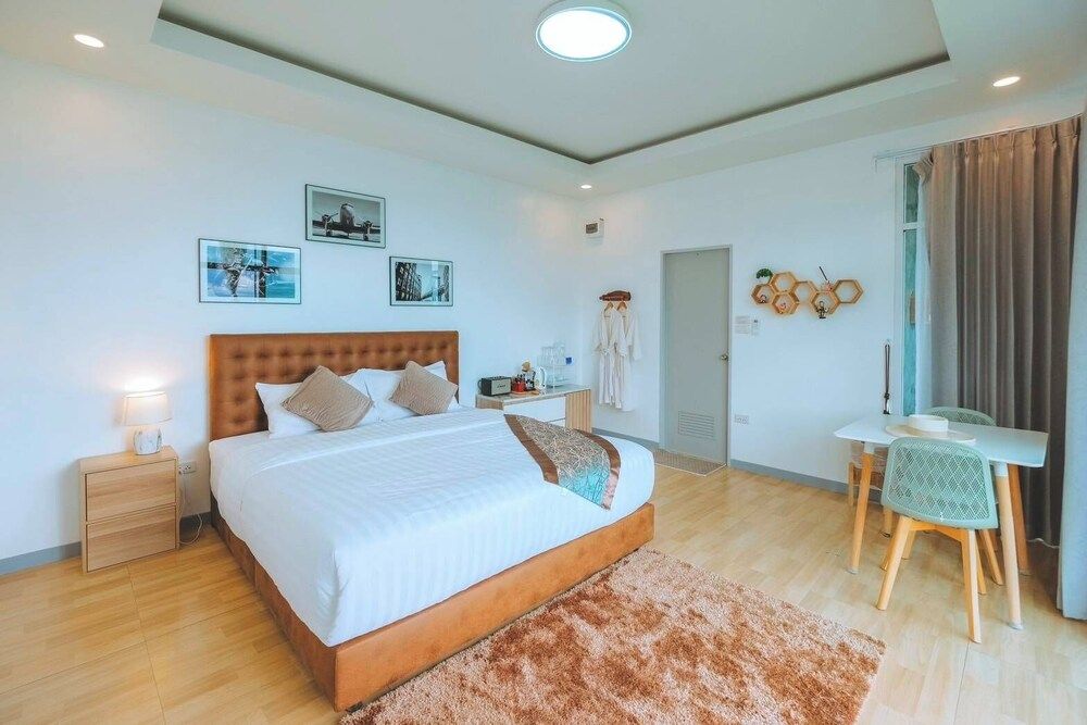 Night Sky Homestay Deluxe Double Room, Balcony 3