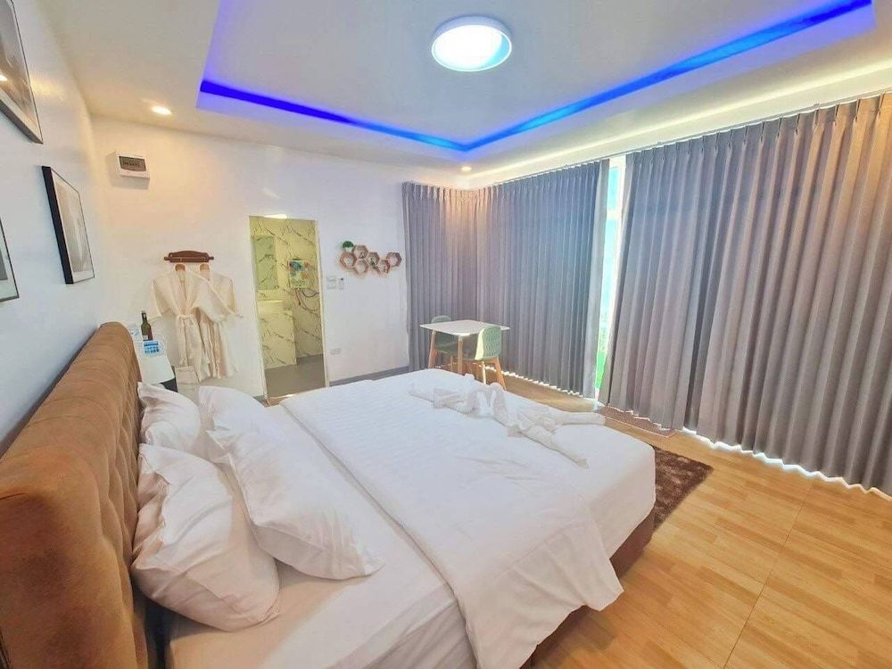 Night Sky Homestay Deluxe Double Room, Balcony 2