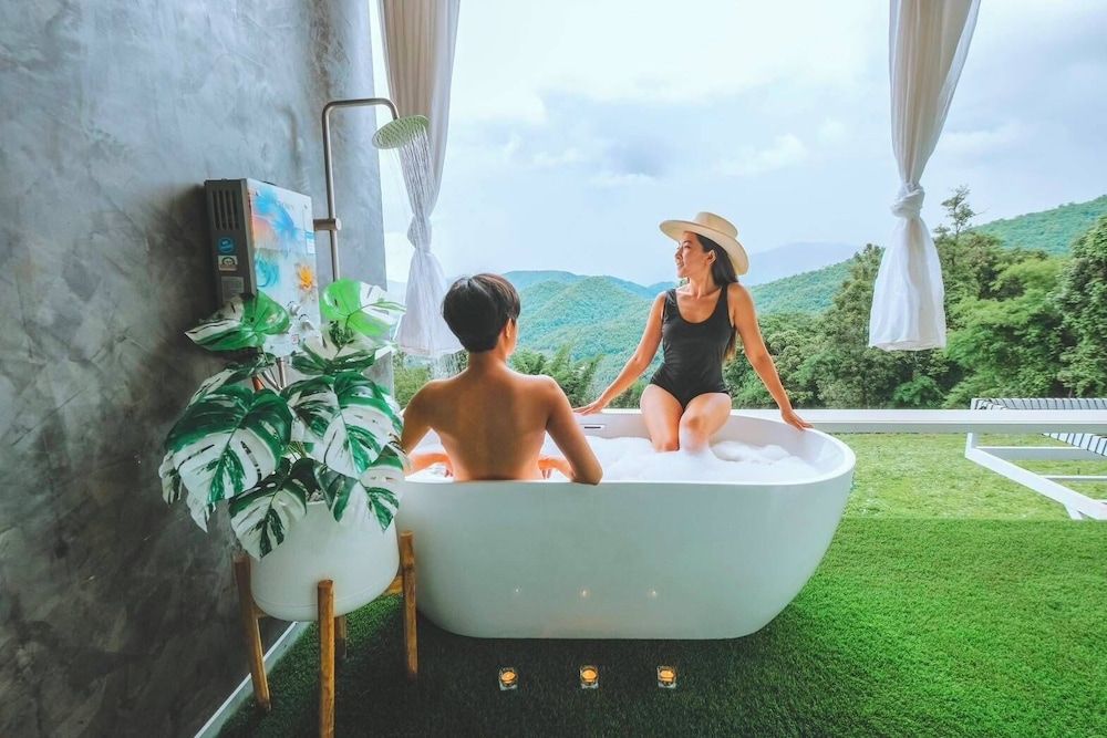 Night Sky Homestay Deluxe Double Room, Balcony 4