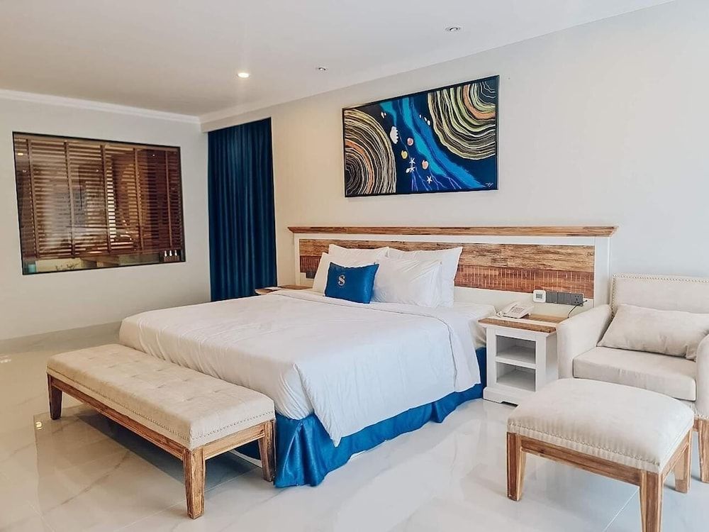 Double Room, Pool View